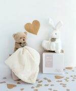 DOUDOU LAPIN EN BOITE FLEUR BLANC 4