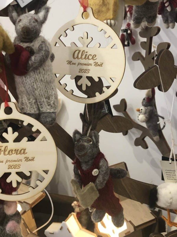 Boules de Noël en bois personnalisable