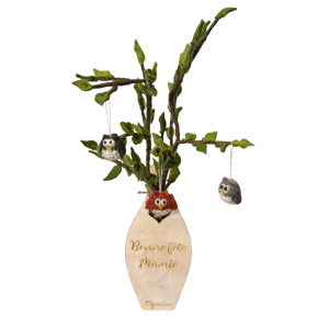 Vase en bois personnaliser fête des mamies avec fleurs en laine
