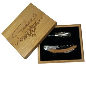 Coffret sommelier personnalisé en bois