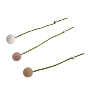 Fleurs boules en laine sur tige – Gry & Sif